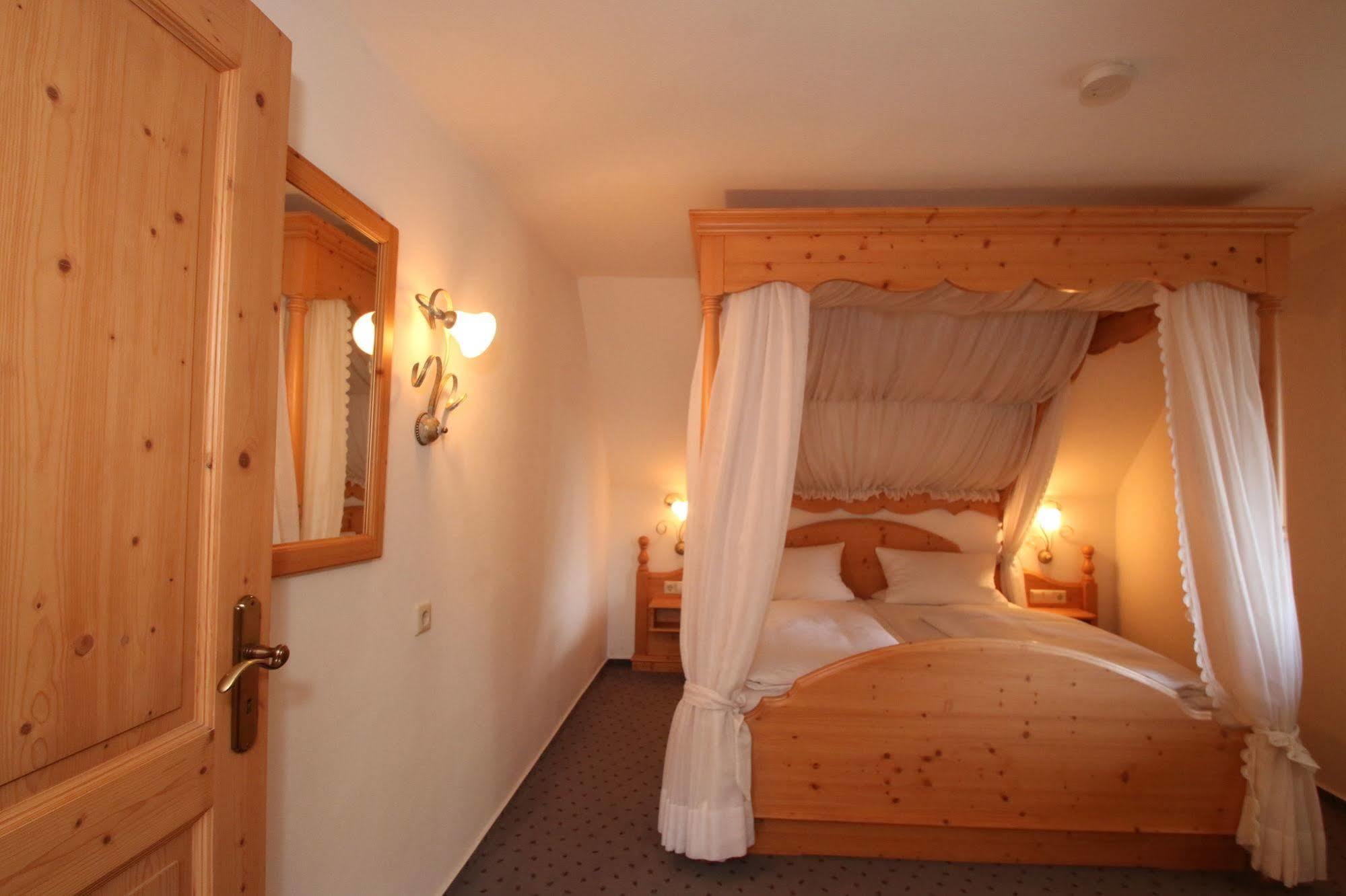 Hotel Landgasthof Adler Altenrond Exterior foto
